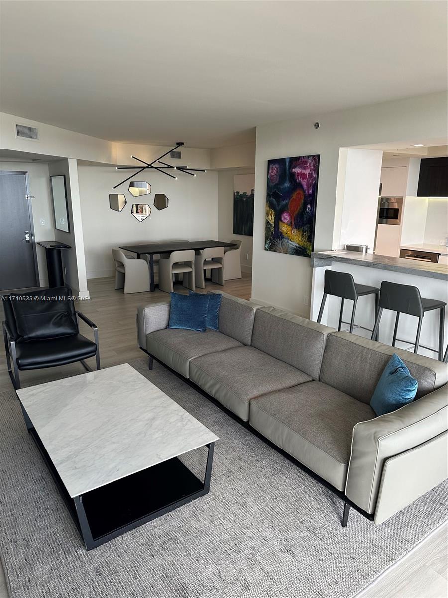 2000 ISL BLVD WILLIAMS IS - Residential