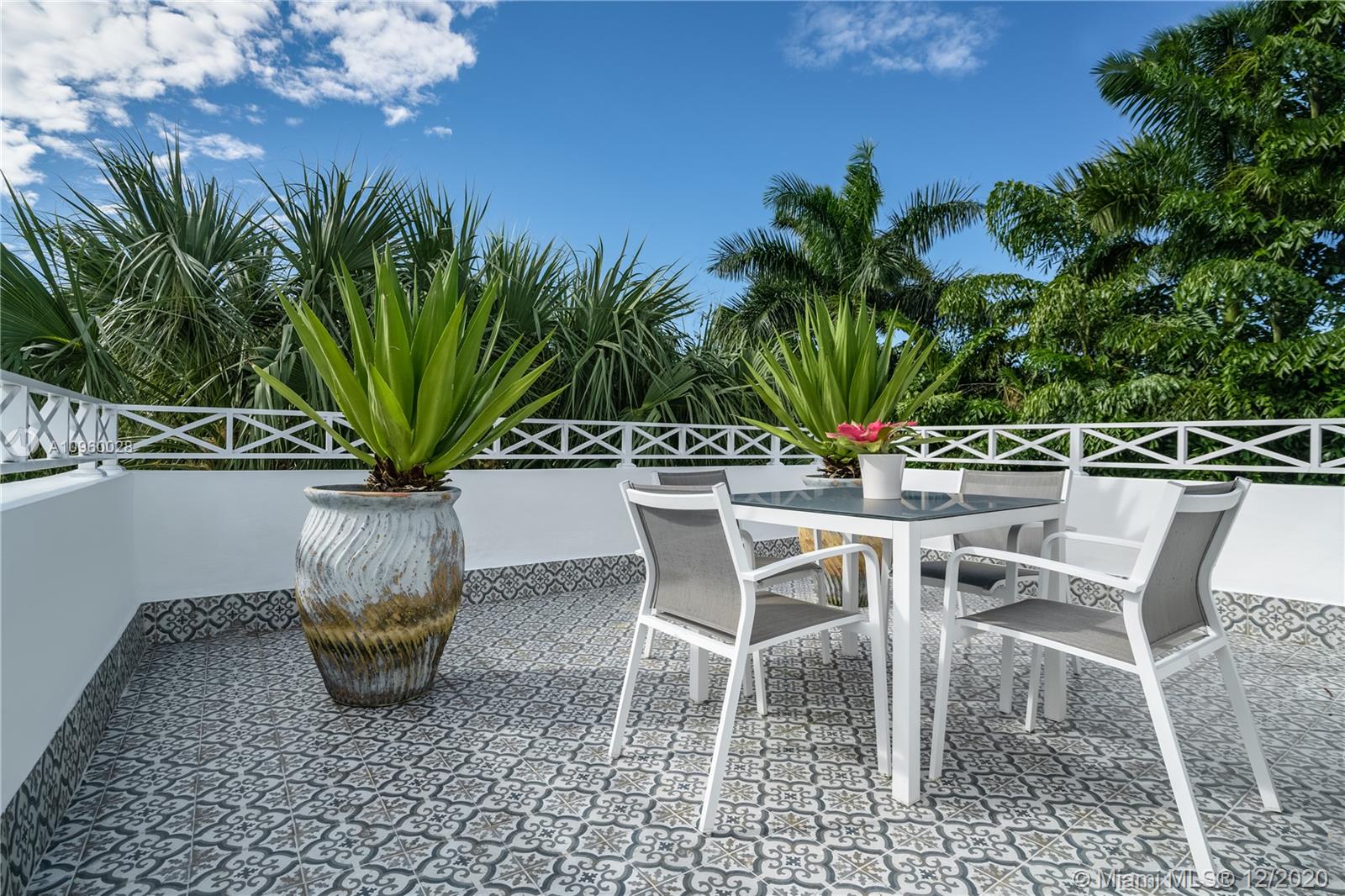 FLAMINGO TERRACE EXTENSIO - Residential