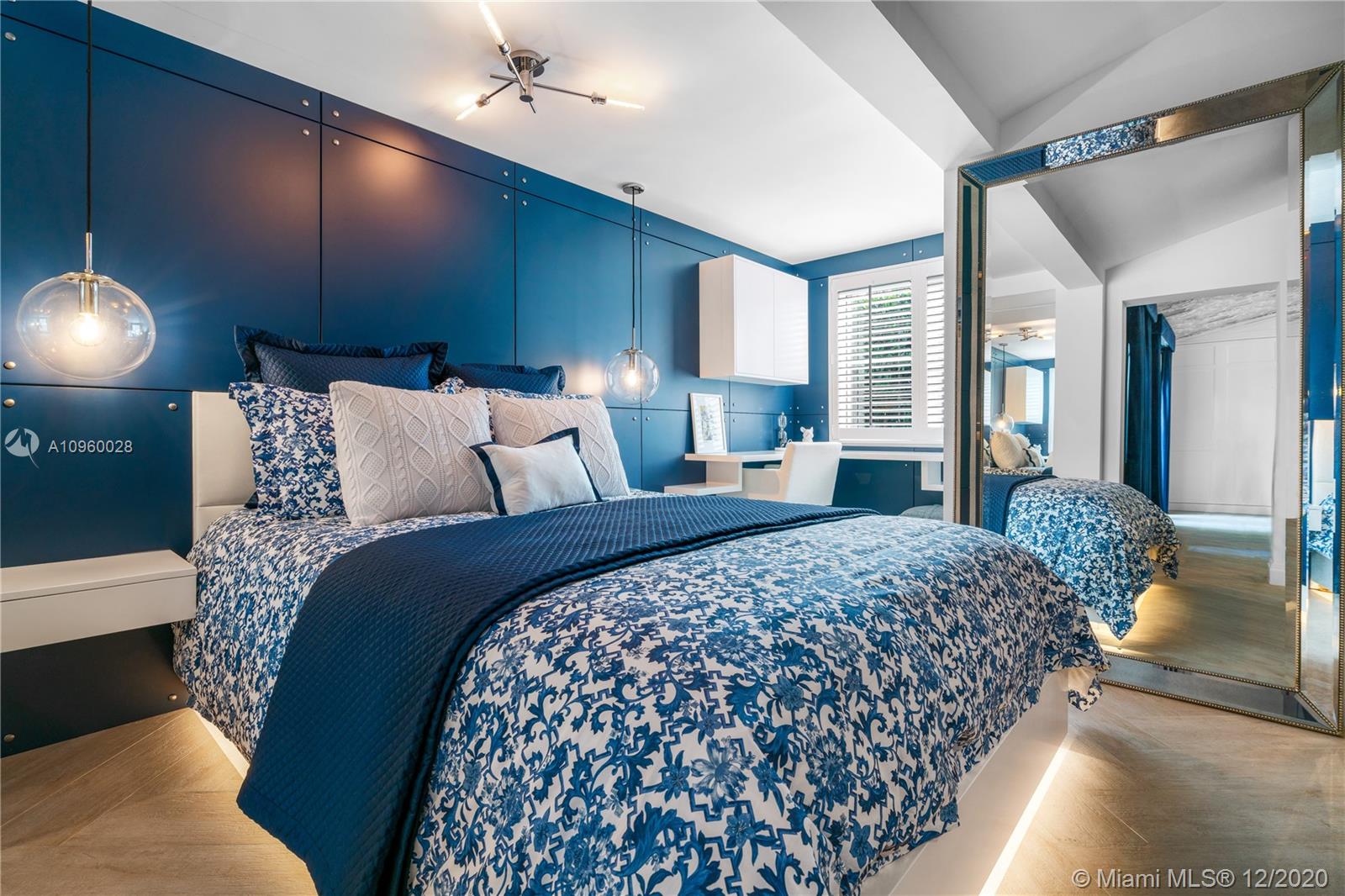 FLAMINGO TERRACE EXTENSIO - Residential