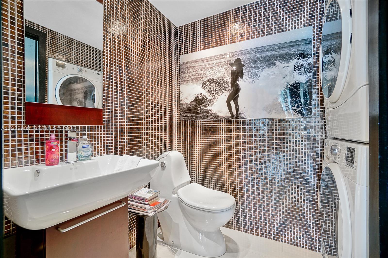 PALM BAY CONDOMINIUM - Residential