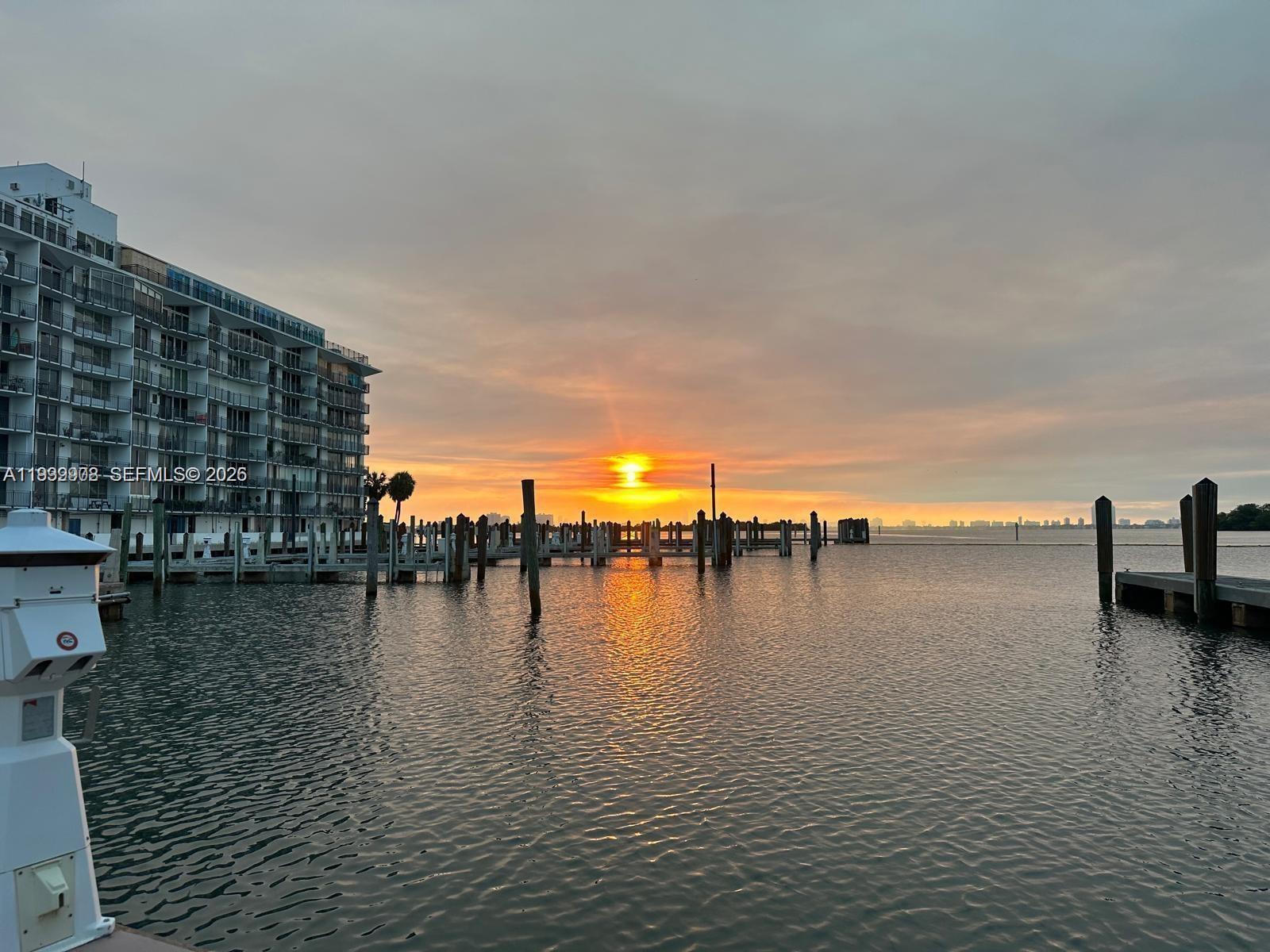 PALM BAY CONDOMINIUM - Residential