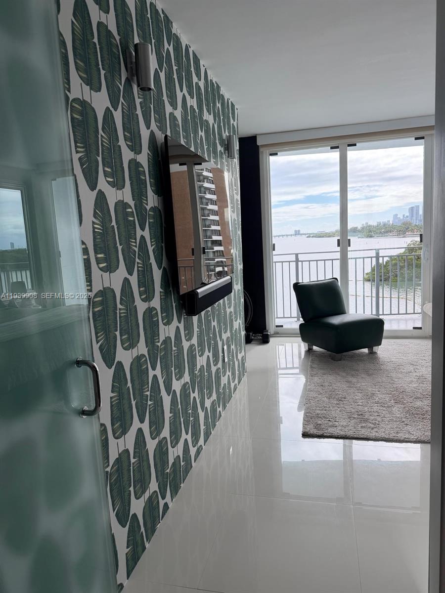 PALM BAY CONDOMINIUM - Residential