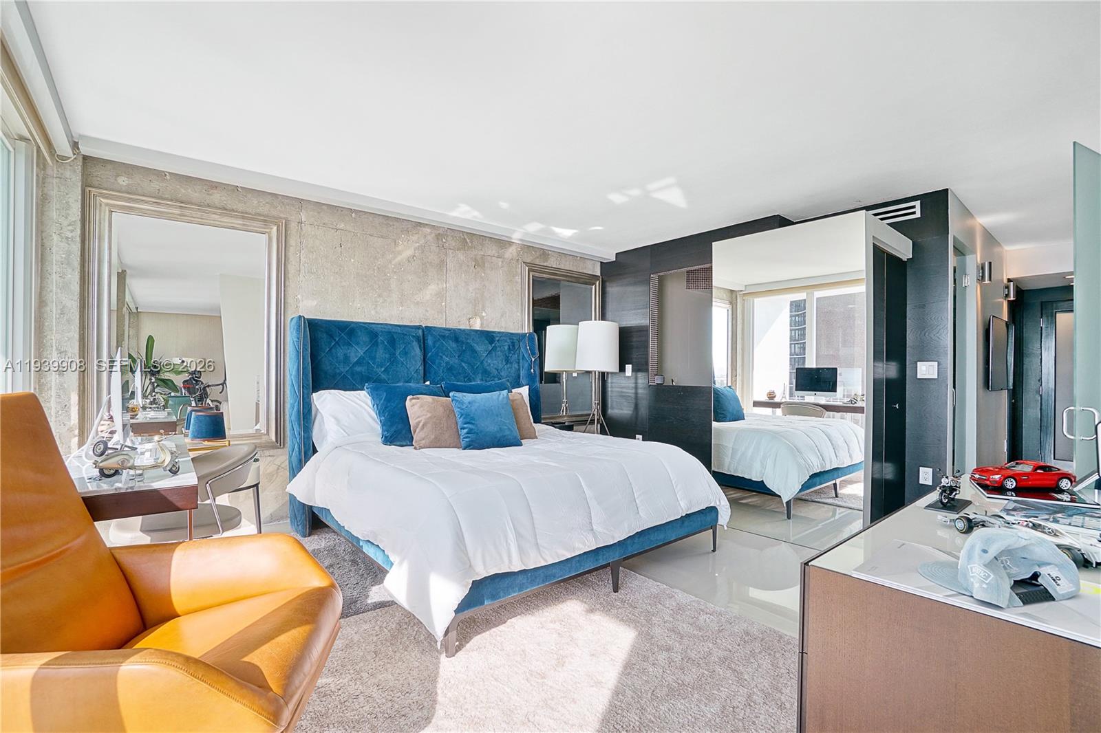 PALM BAY CONDOMINIUM - Residential