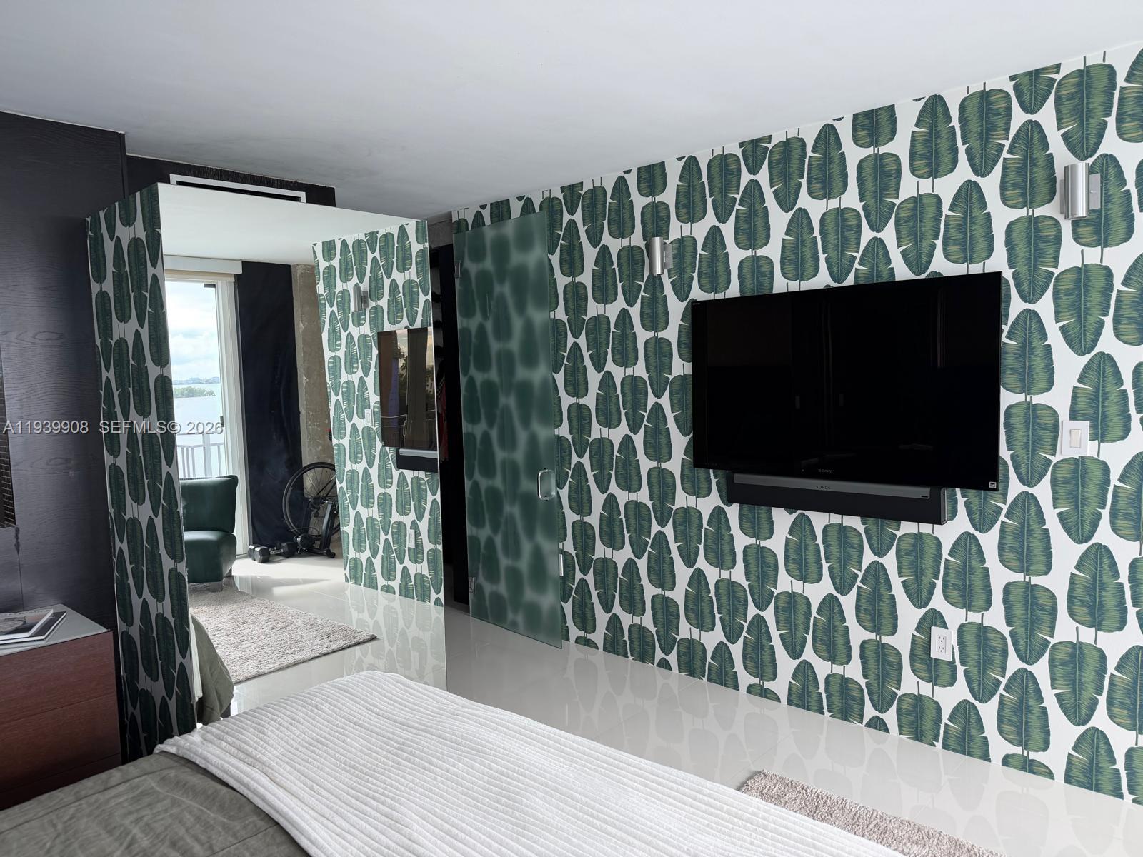 PALM BAY CONDOMINIUM - Residential