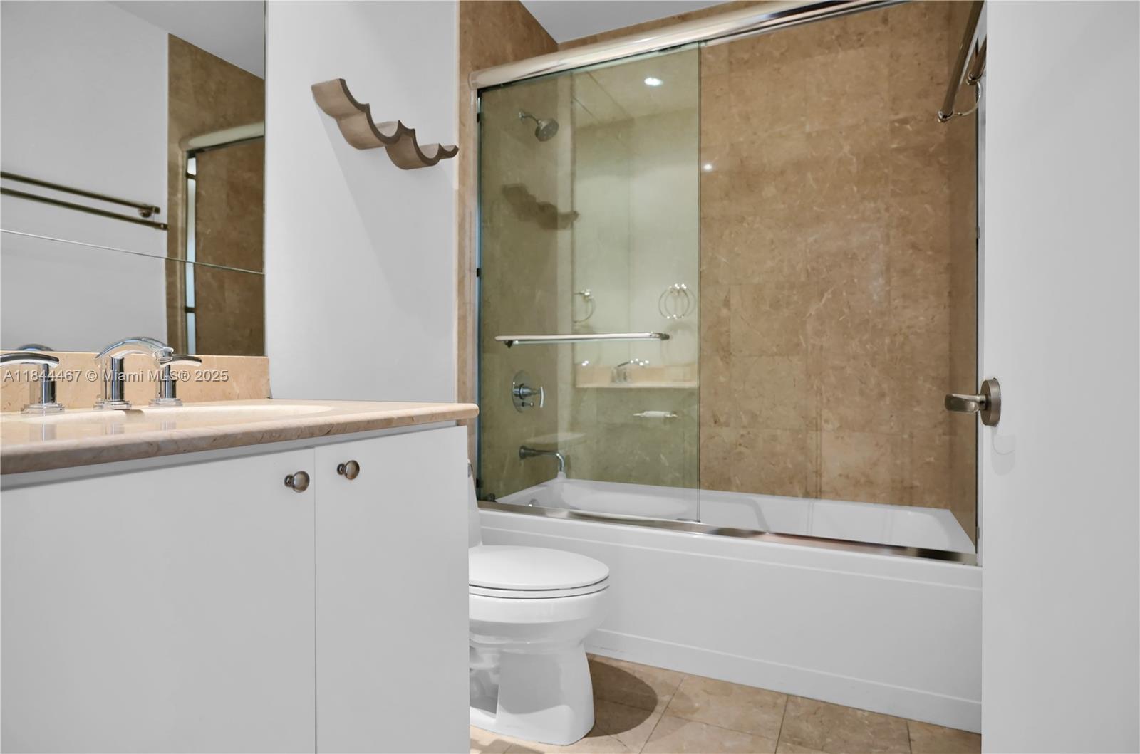 CARBONELL CONDO - Residential Lease