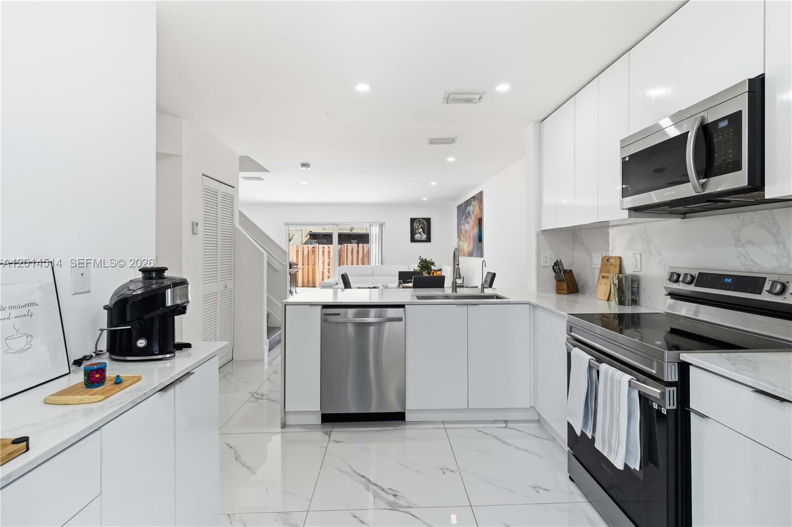 WEITZER SERENA LAKES TOWN - Residential