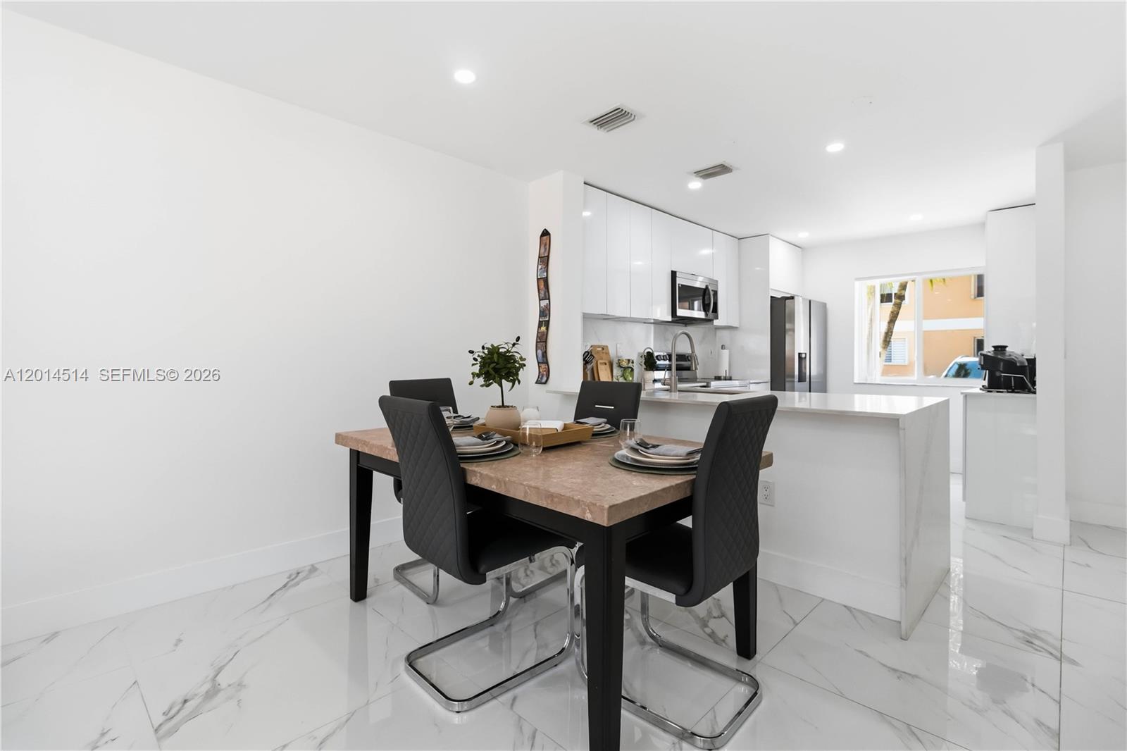 WEITZER SERENA LAKES TOWN - Residential