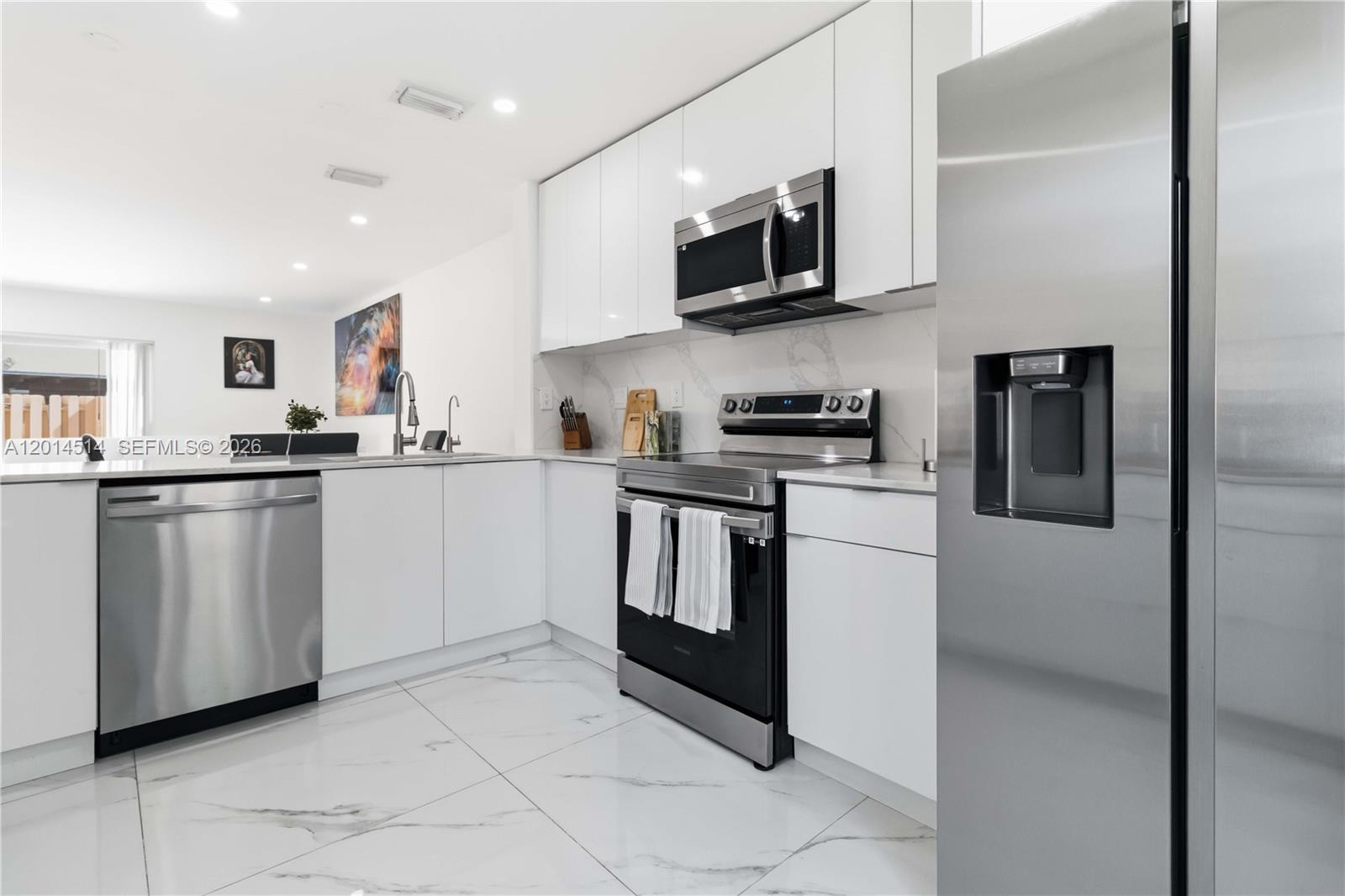 WEITZER SERENA LAKES TOWN - Residential