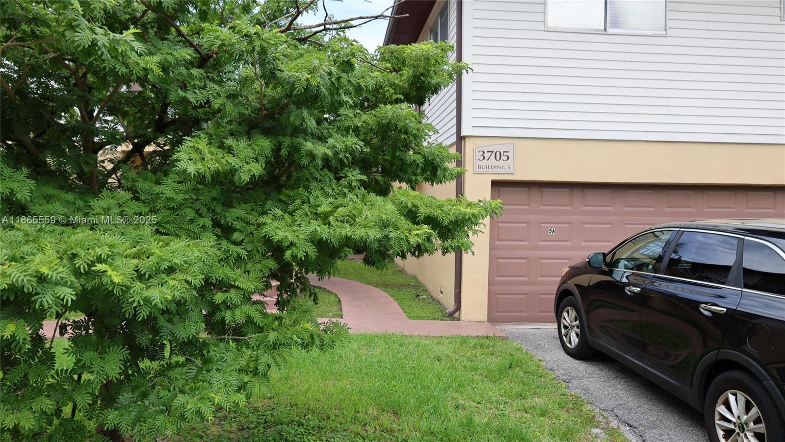 SPRINGTREE ESTATES SEC 1 - Residential