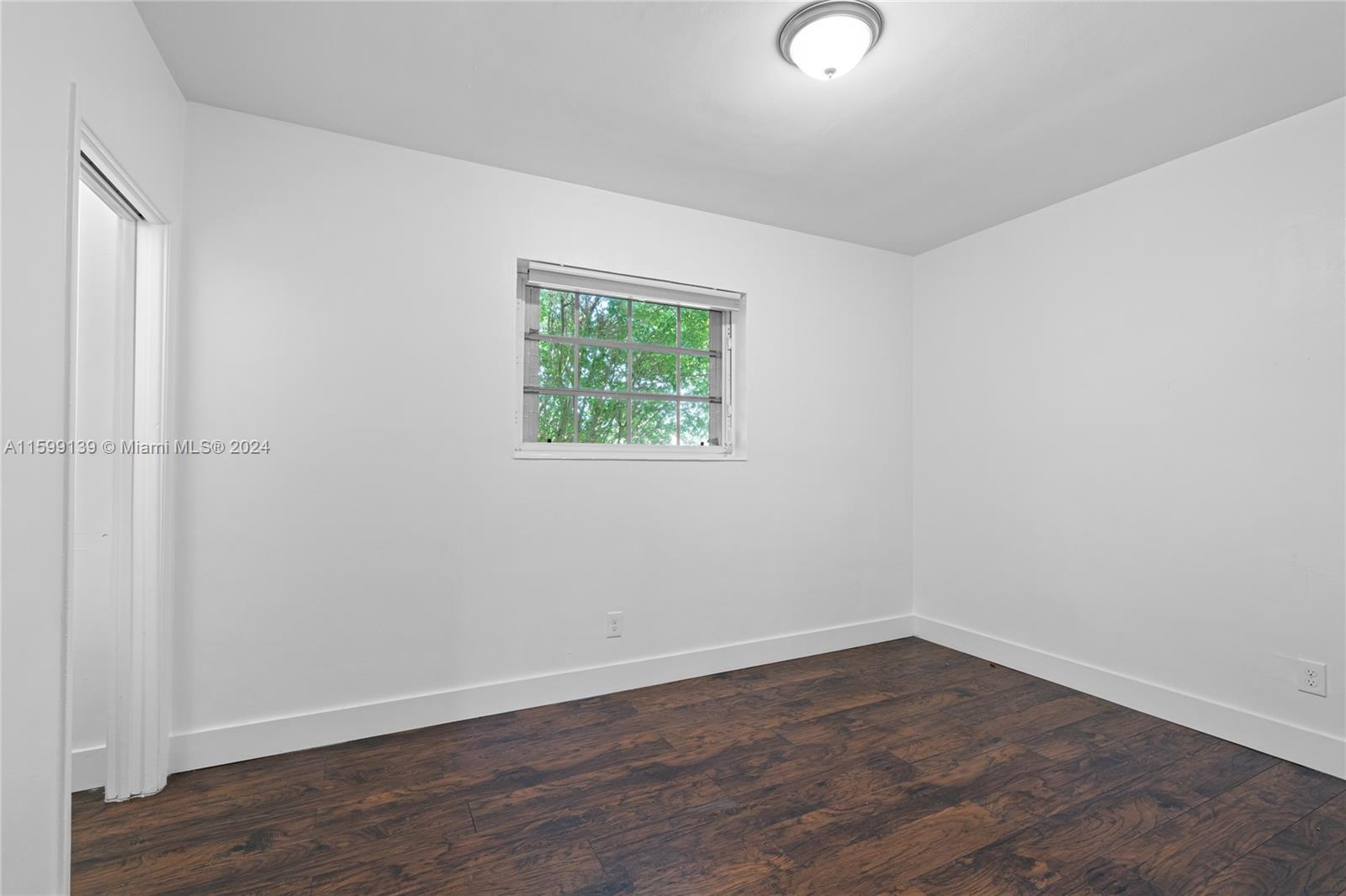 VENETIAN SEC KEYSTONE POI - Residential