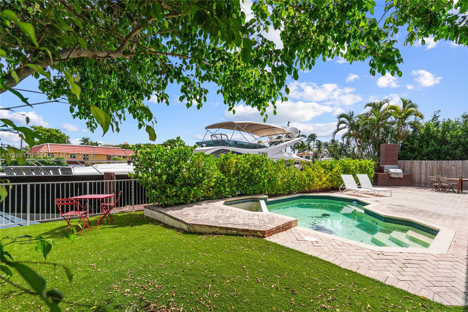 VENETIAN SEC KEYSTONE POI - Residential