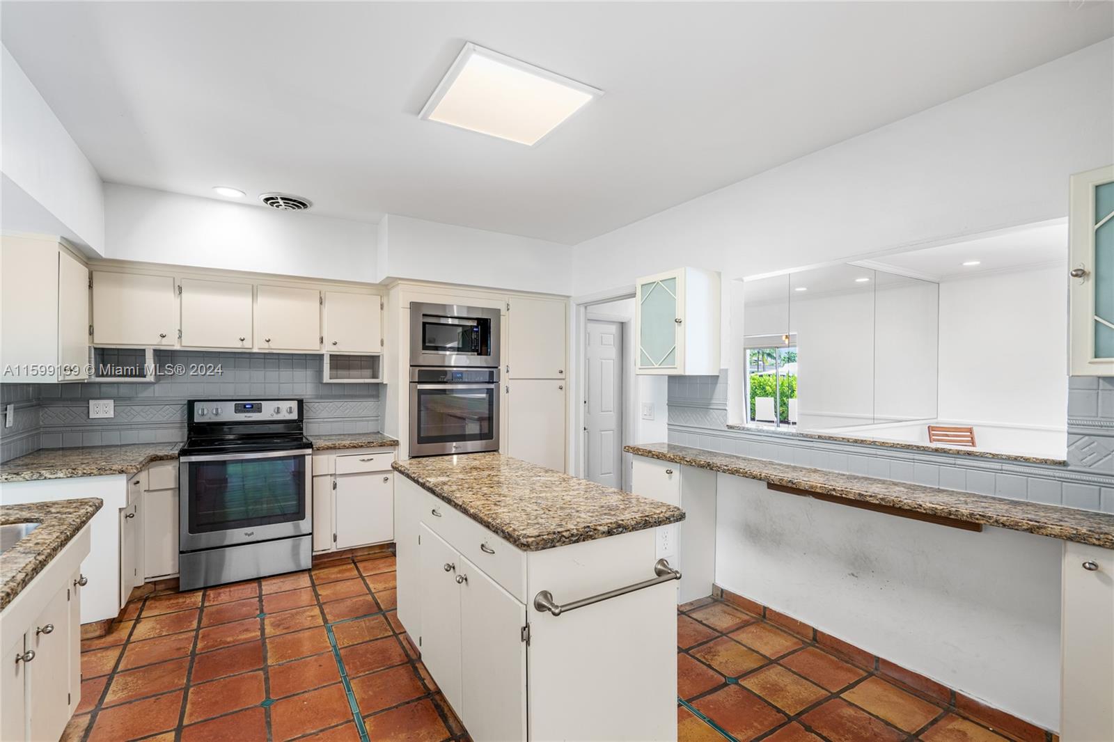 VENETIAN SEC KEYSTONE POI - Residential