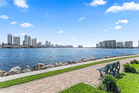 Tiny photo for 19101 NE 36th Ct #1704, Aventura, FL 33180 (MLS # A12073399)