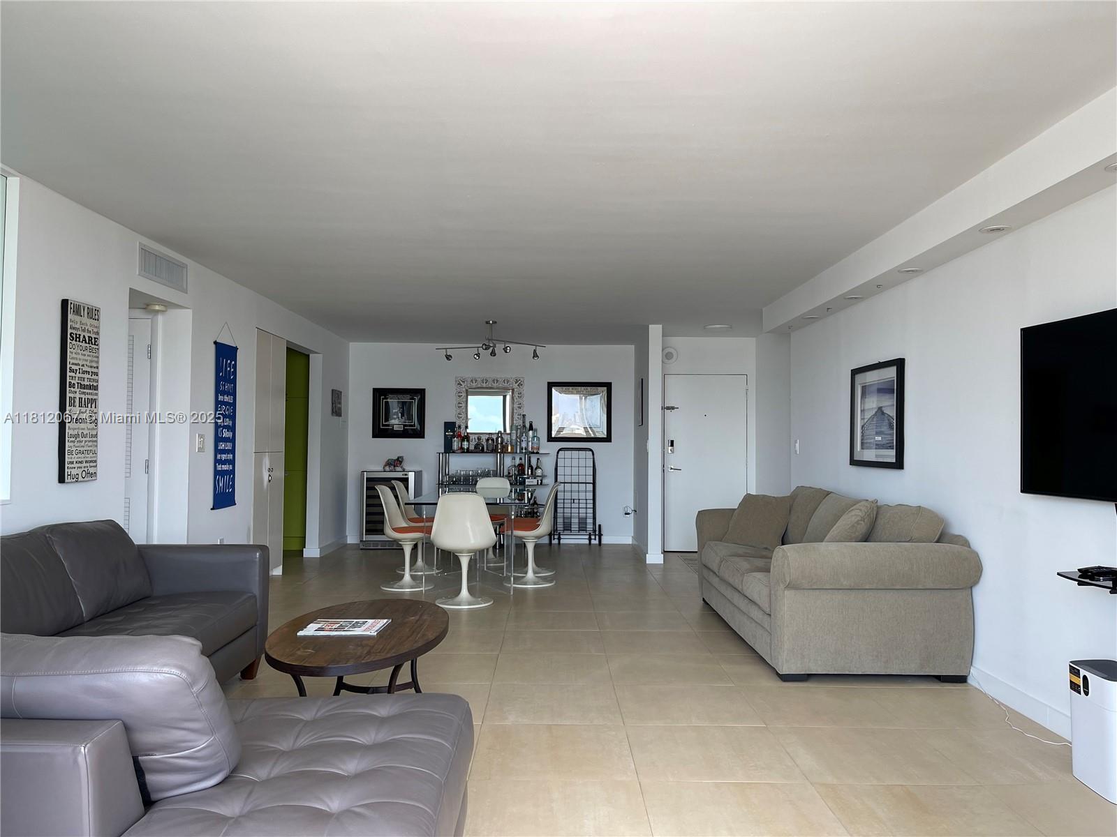 11 Island Ave 1408
