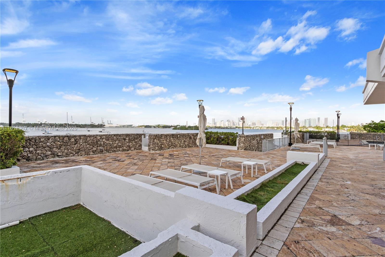 COSTA BRAVA CONDO - Residential