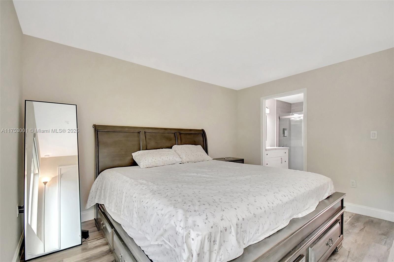 SAILBOAT POINTE CONDO - Residential