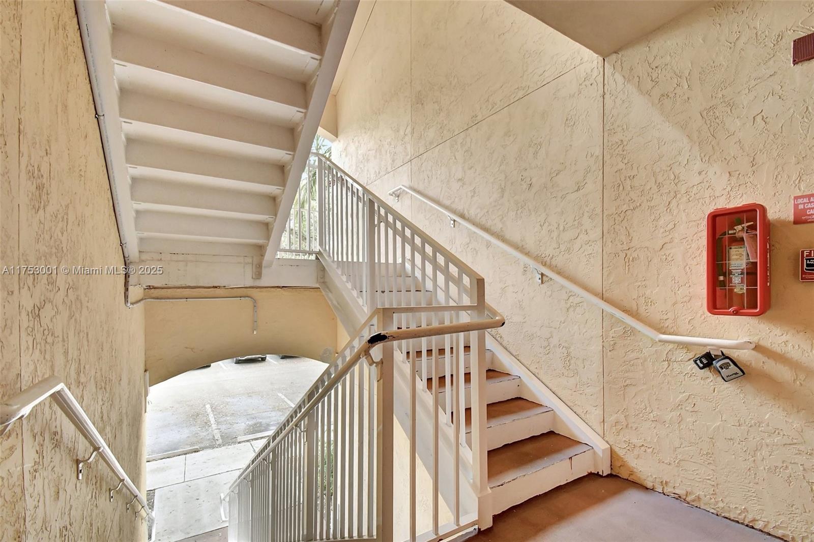 SAILBOAT POINTE CONDO - Residential