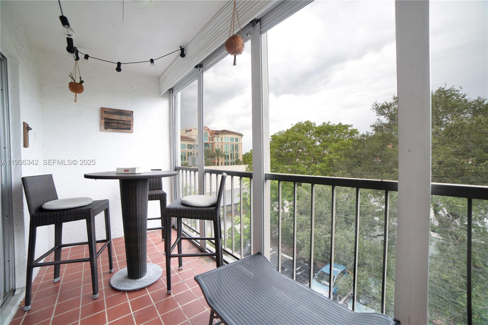 LAS OLAS MANOR 2 CONDO - Residential Lease