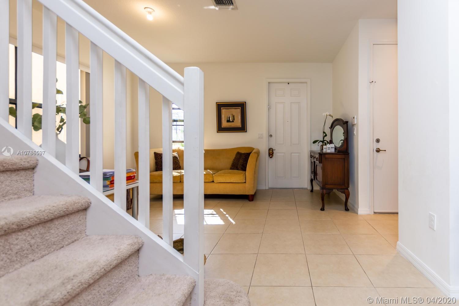 CHAMPION LAKES - Residential