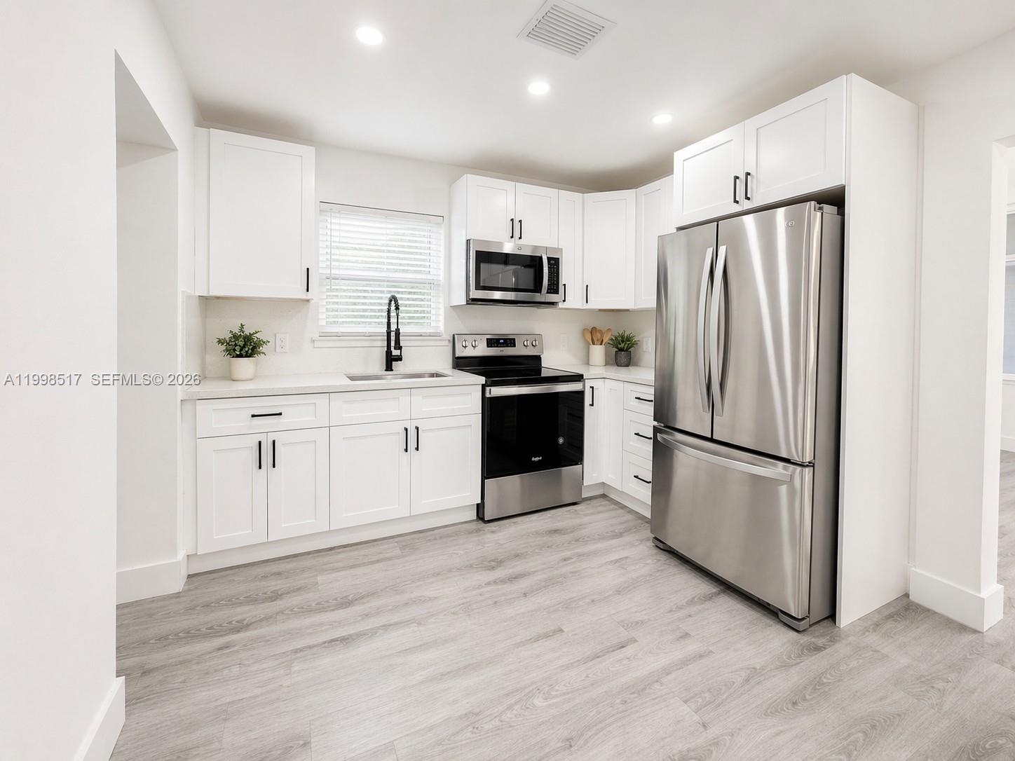 INVERNESS SUB - Residential Lease