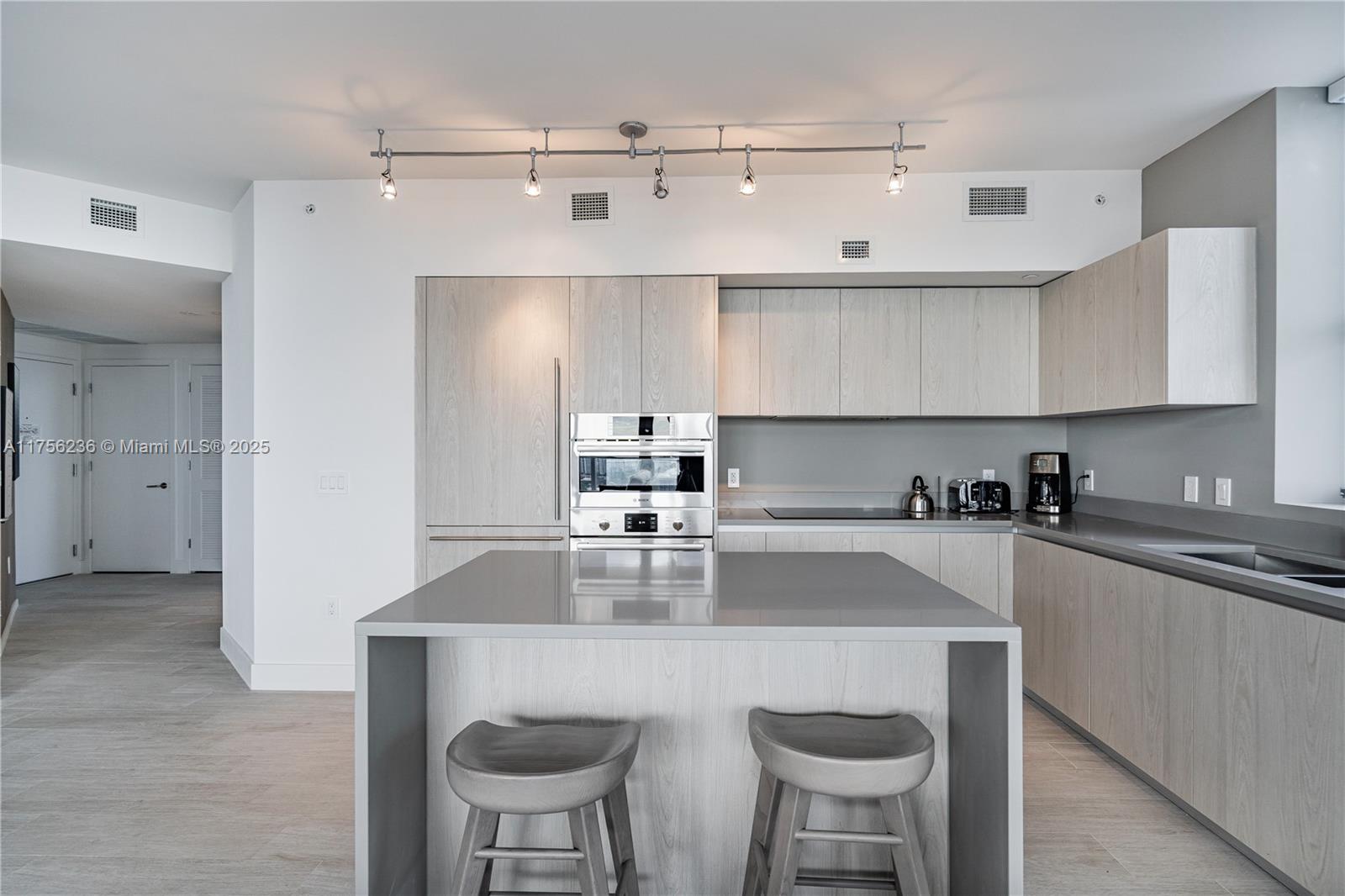 4010 SOUTH OCEAN CONDO - Residential