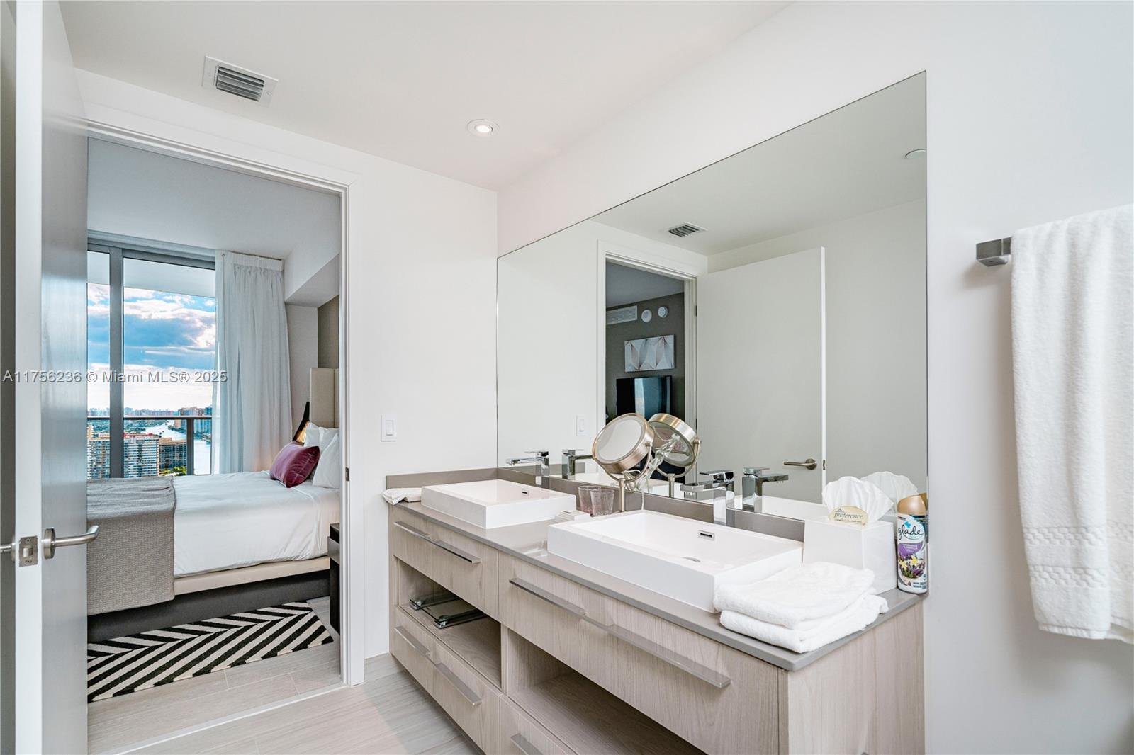 4010 SOUTH OCEAN CONDO - Residential