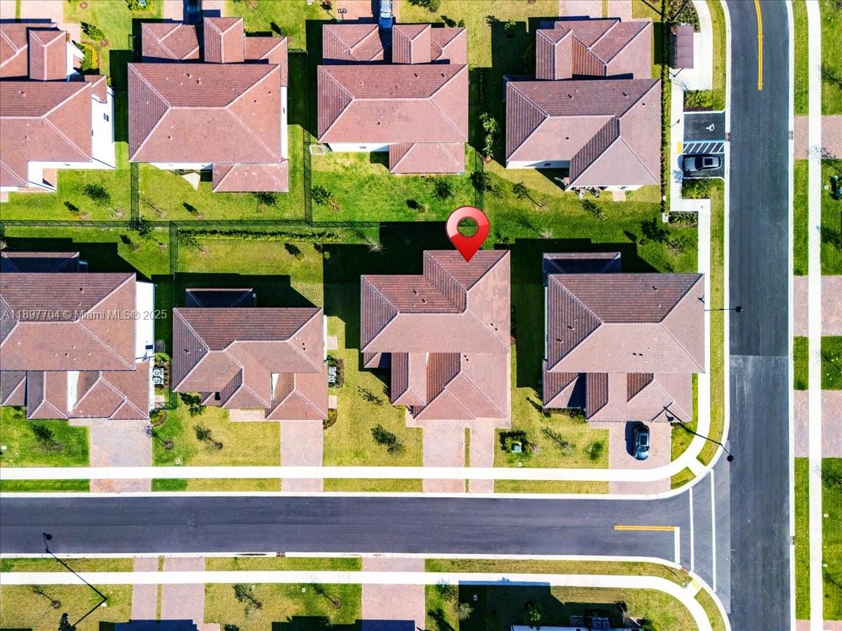 RESERVE AT DAVIE - Residential Lease