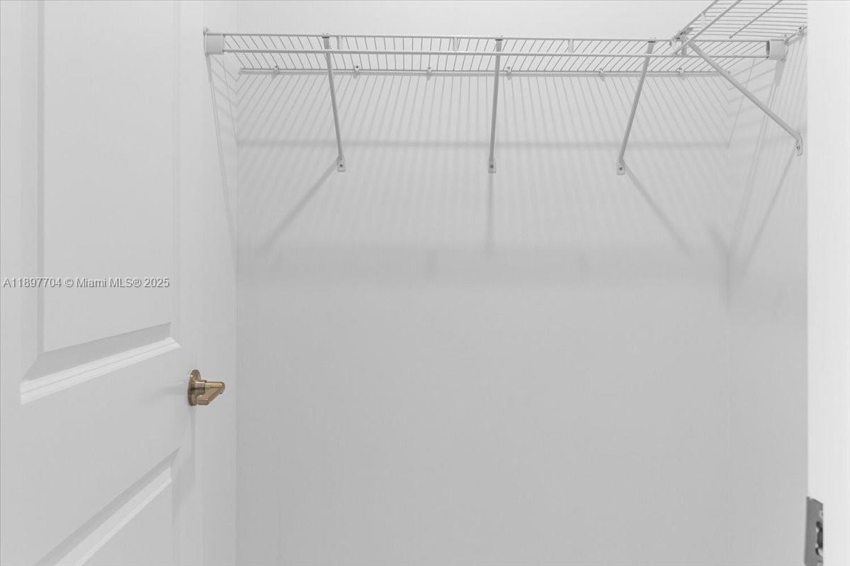 RESERVE AT DAVIE - Residential Lease