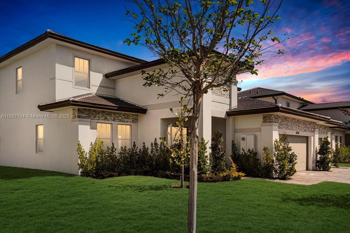 RESERVE AT DAVIE - Residential Lease