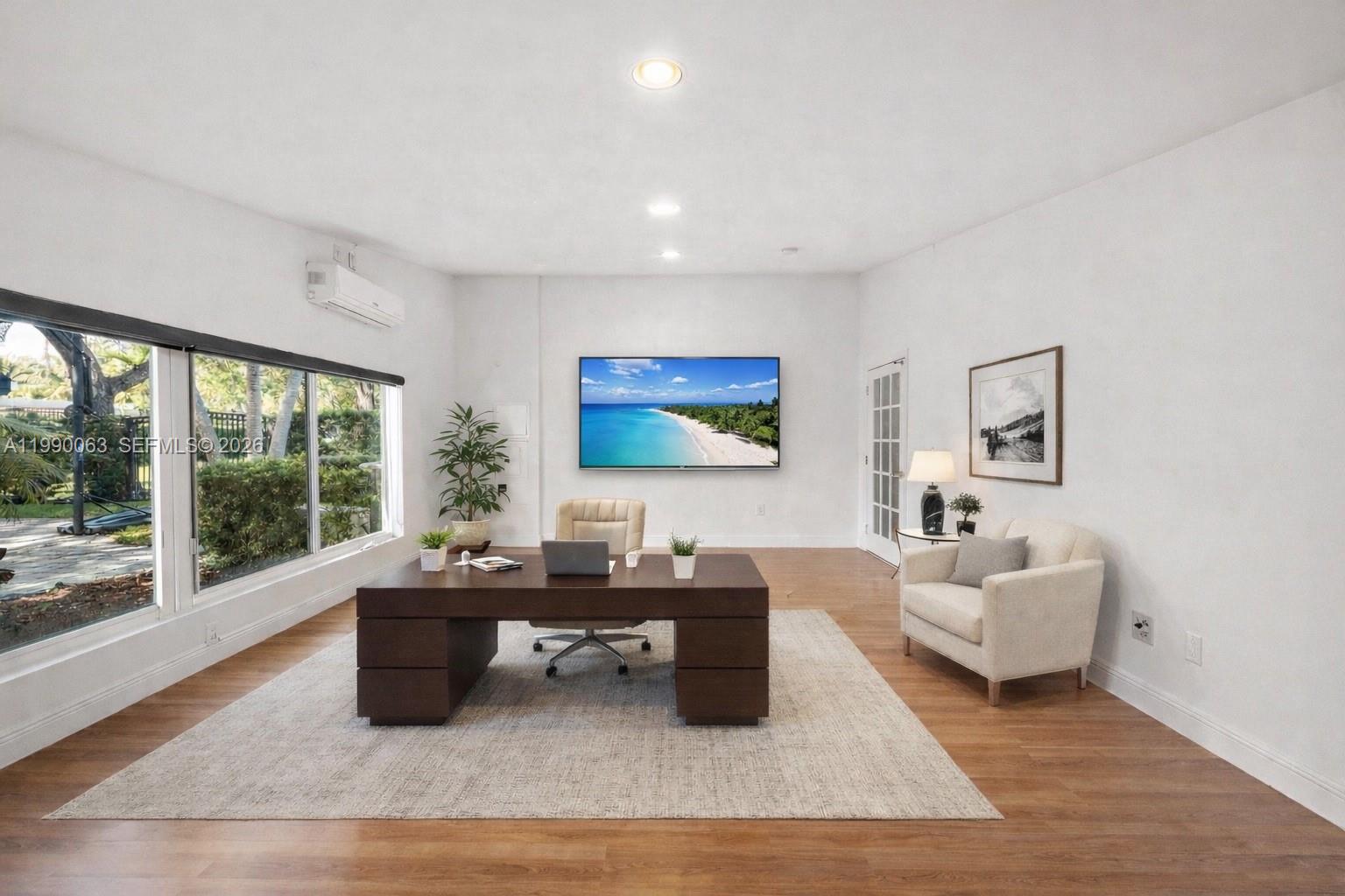 TOWN & COUNTRY ESTATES - Residential