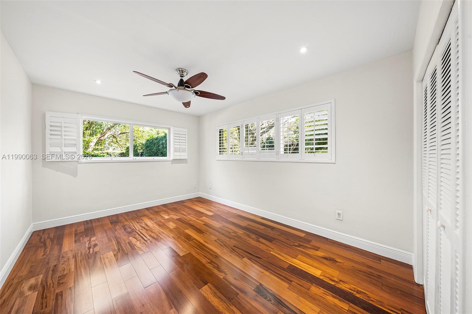 TOWN & COUNTRY ESTATES - Residential