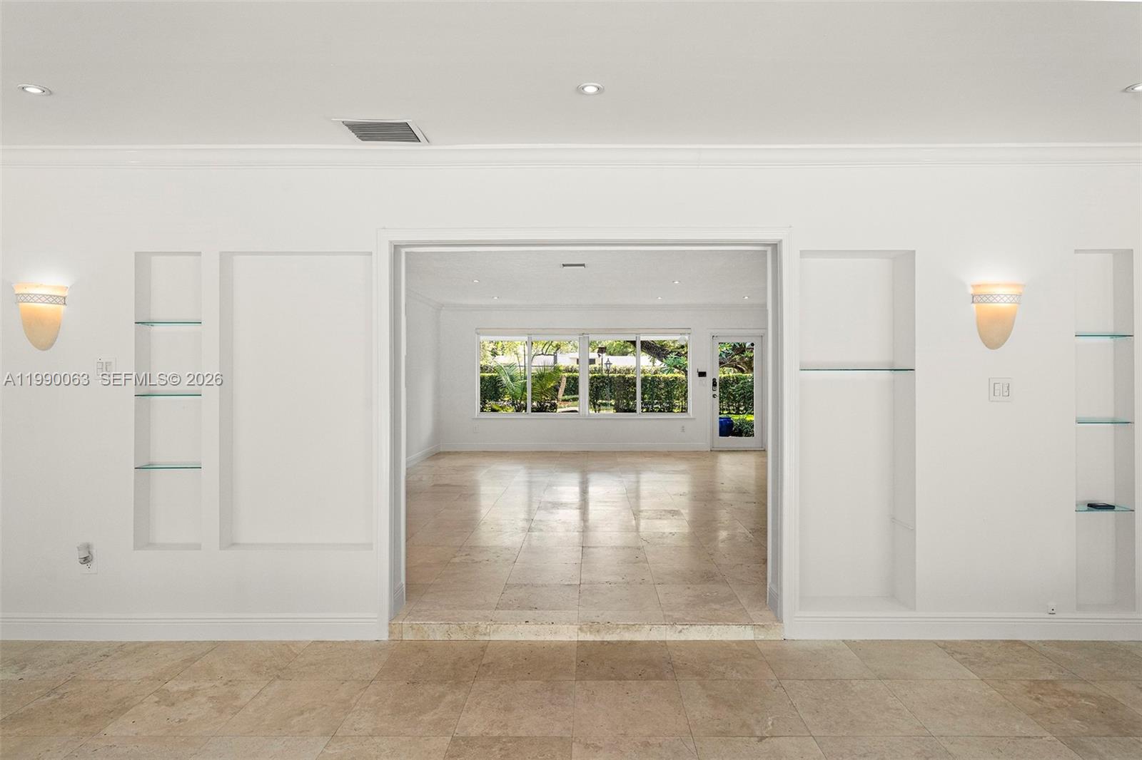 TOWN & COUNTRY ESTATES - Residential