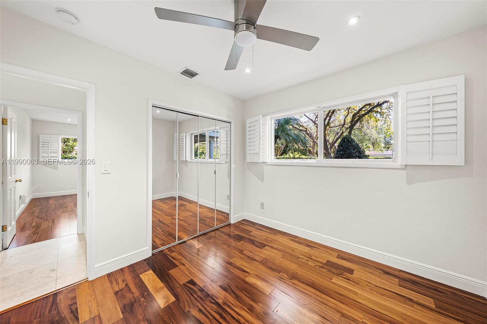 TOWN & COUNTRY ESTATES - Residential