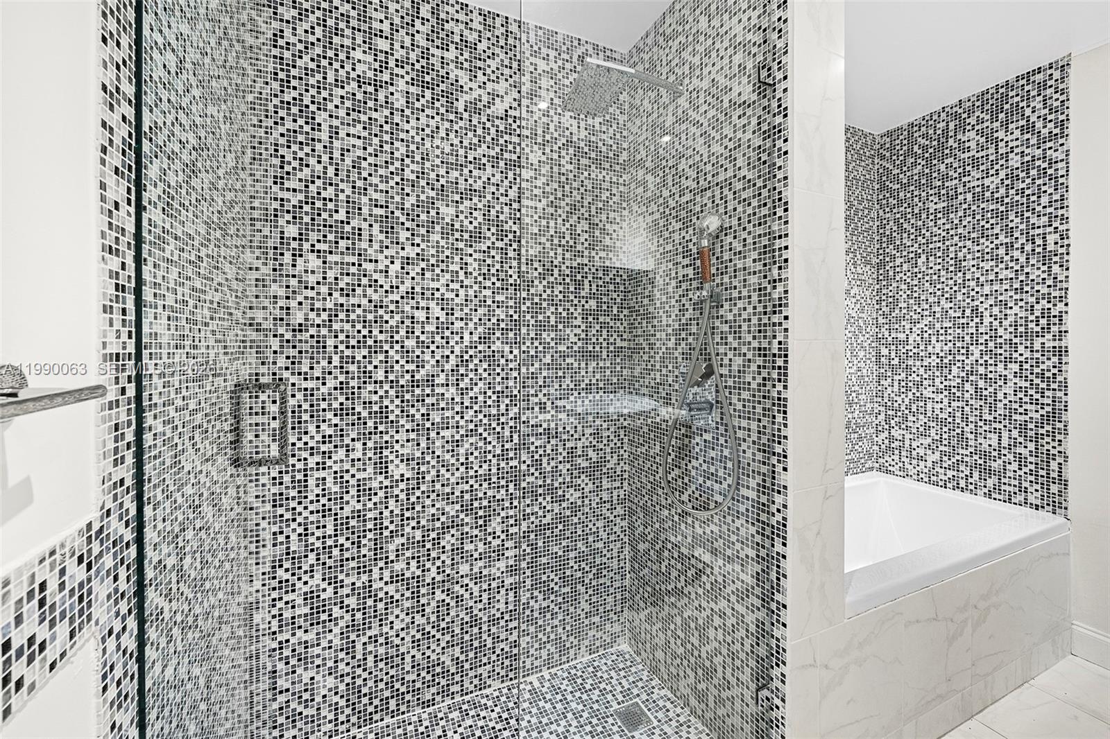 TOWN & COUNTRY ESTATES - Residential