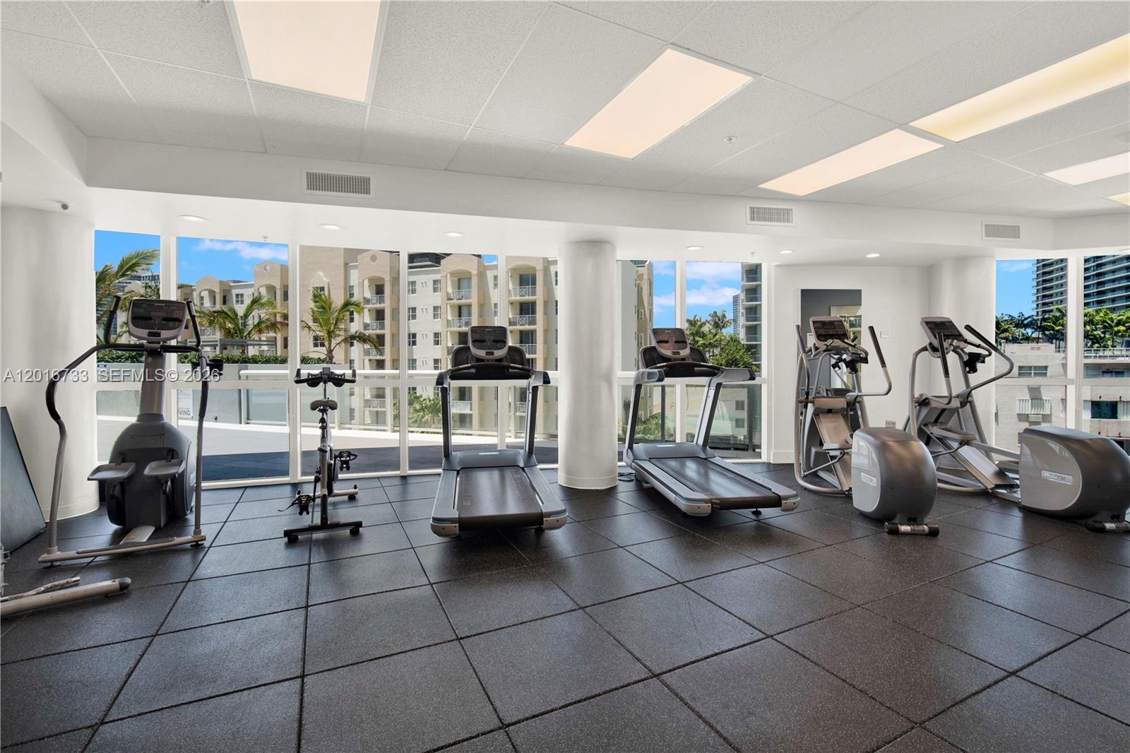 PLATINUM CONDO - Residential