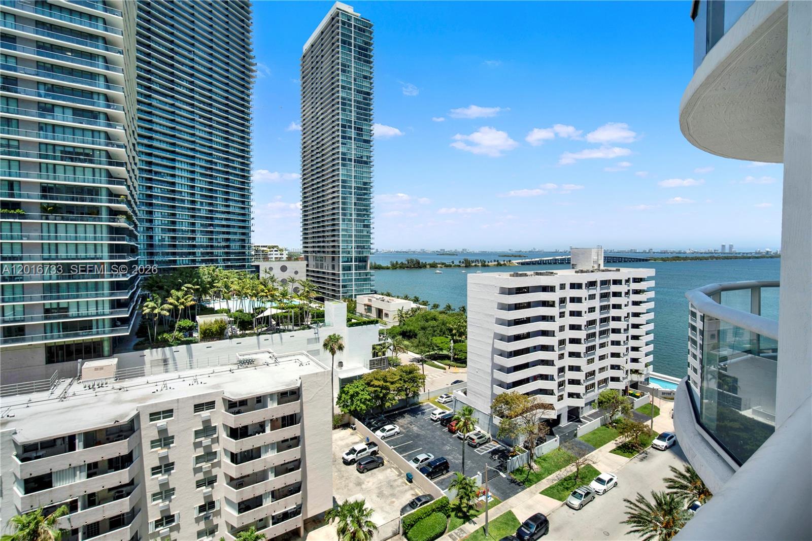 PLATINUM CONDO - Residential