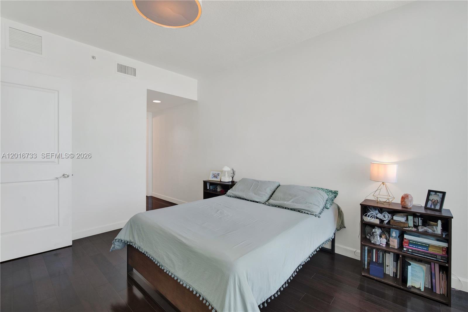 PLATINUM CONDO - Residential