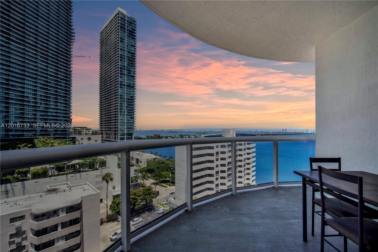 PLATINUM CONDO - Residential