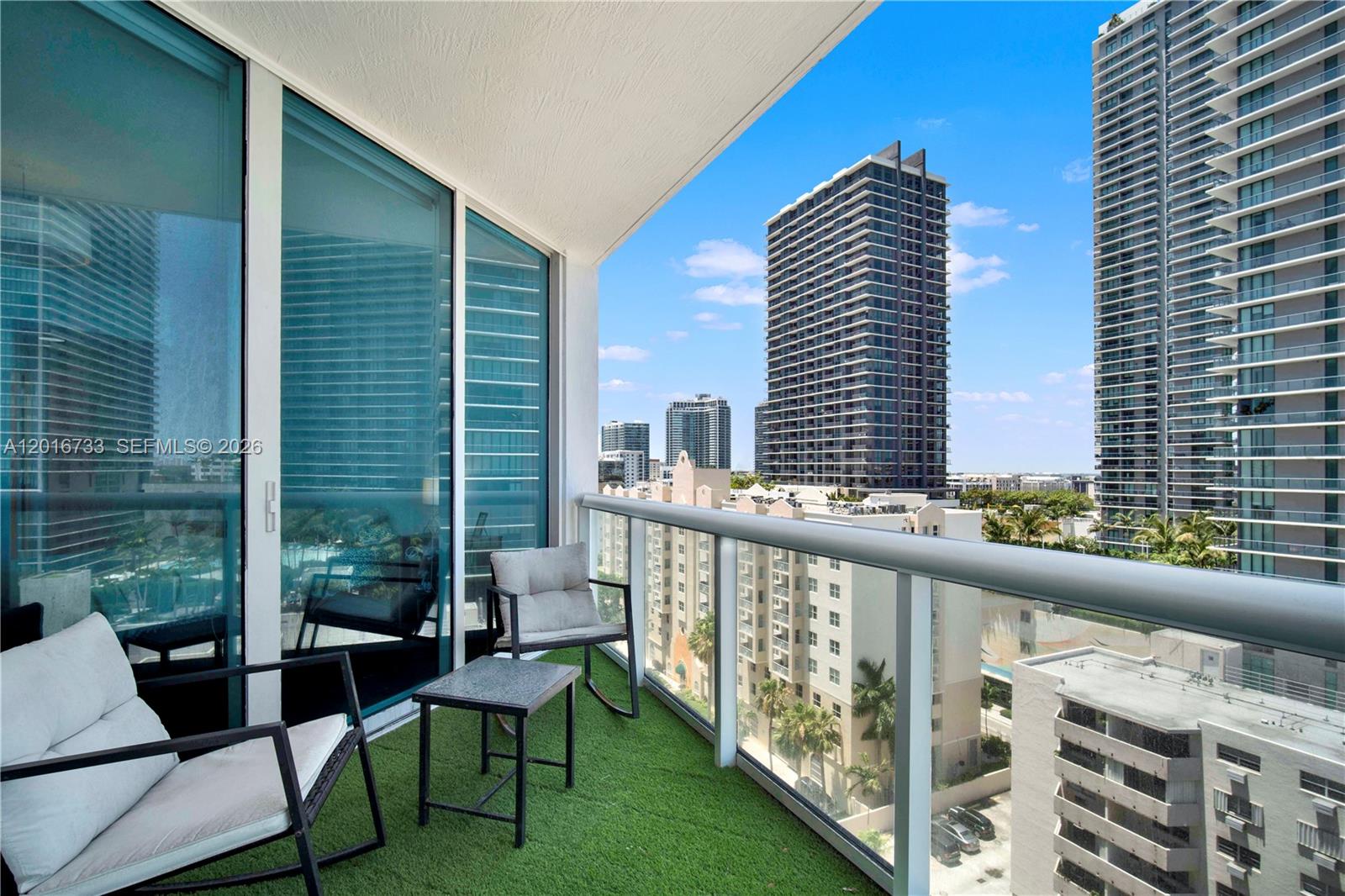 PLATINUM CONDO - Residential