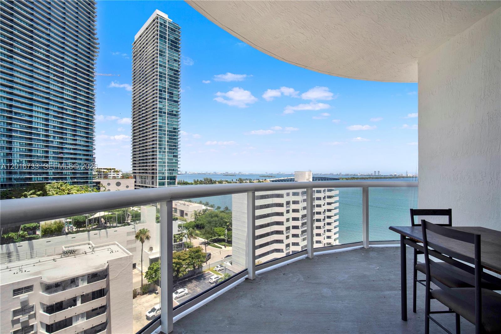 PLATINUM CONDO - Residential