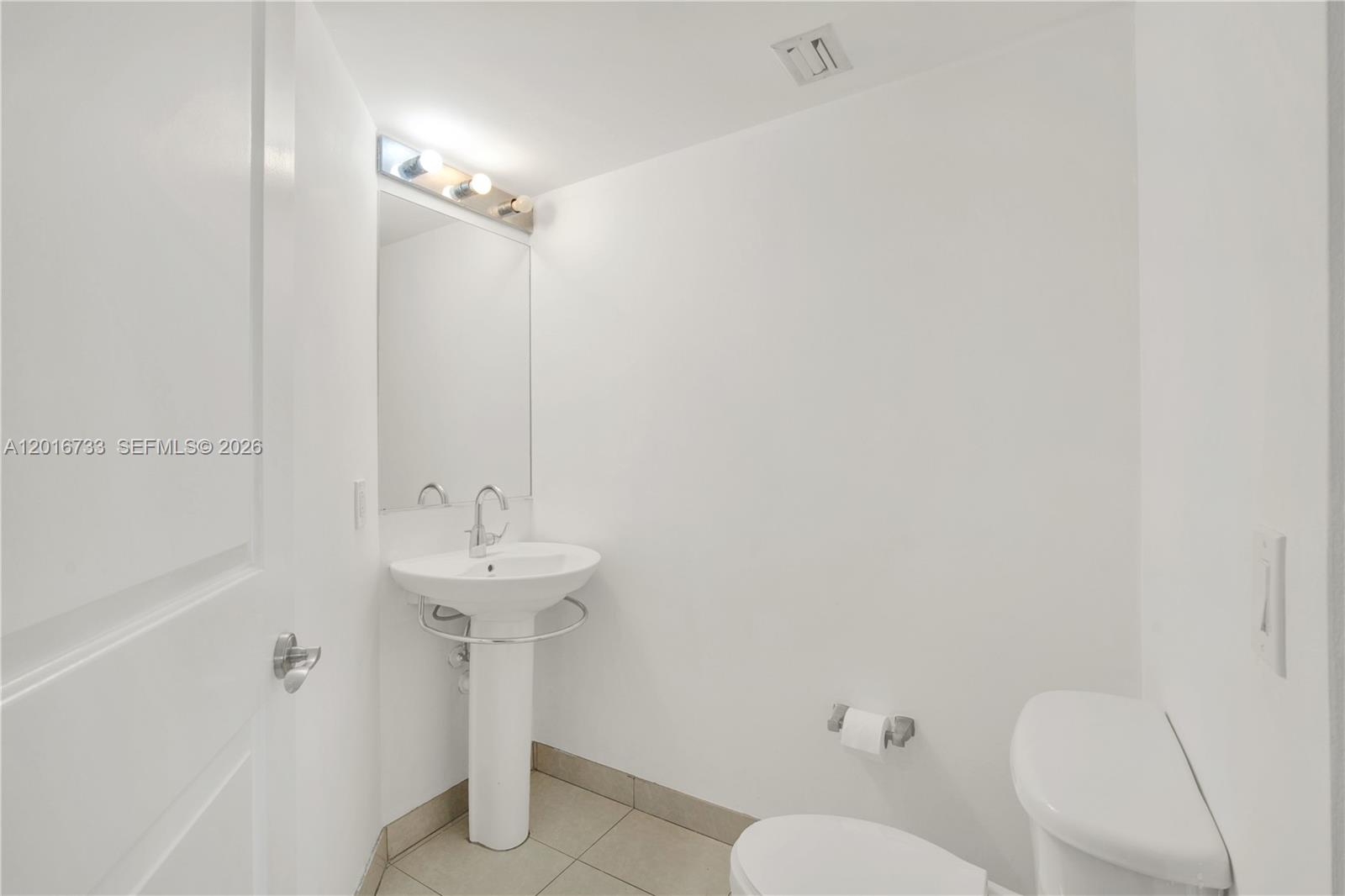 PLATINUM CONDO - Residential