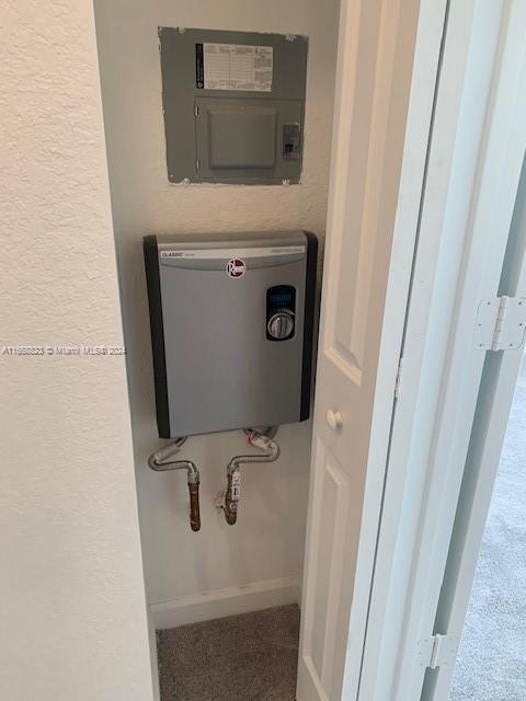 PINE ISLE - Residential Lease