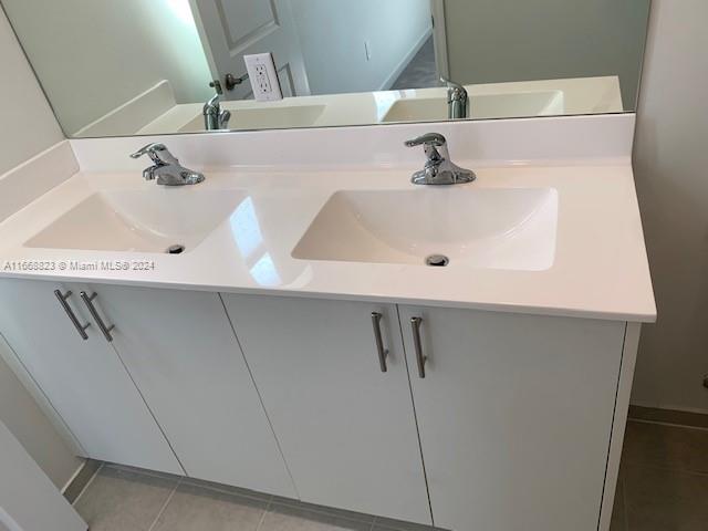 PINE ISLE - Residential Lease