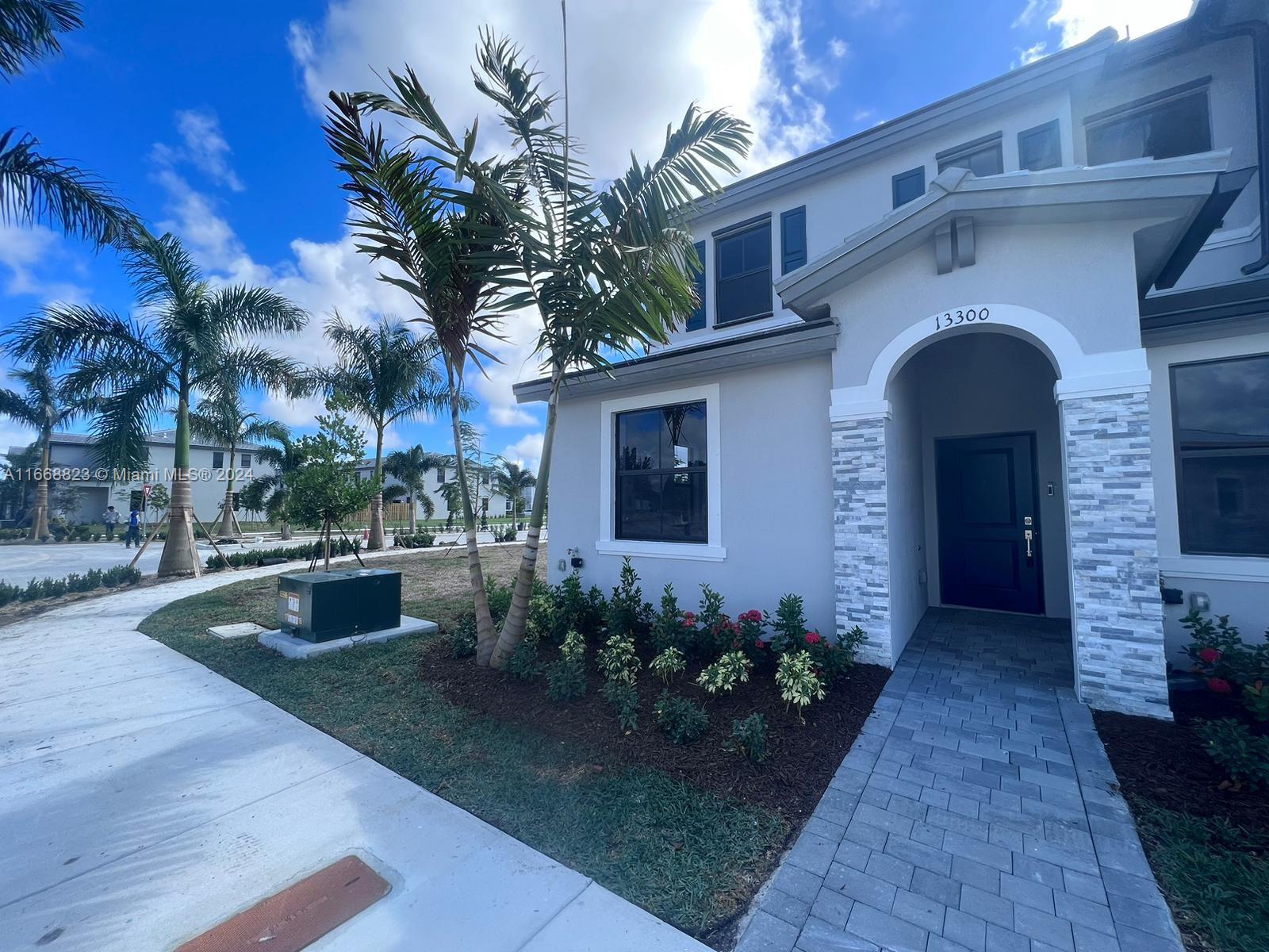 PINE ISLE - Residential Lease