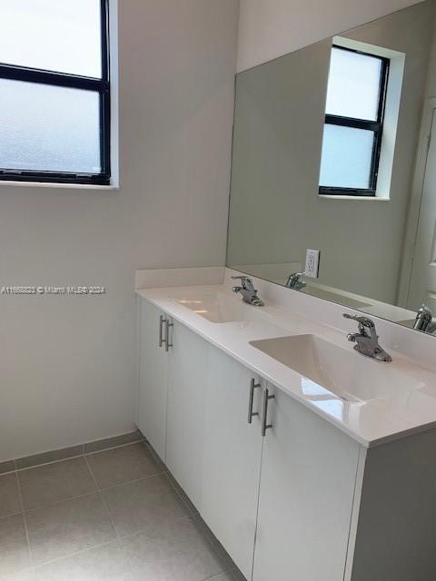 PINE ISLE - Residential Lease