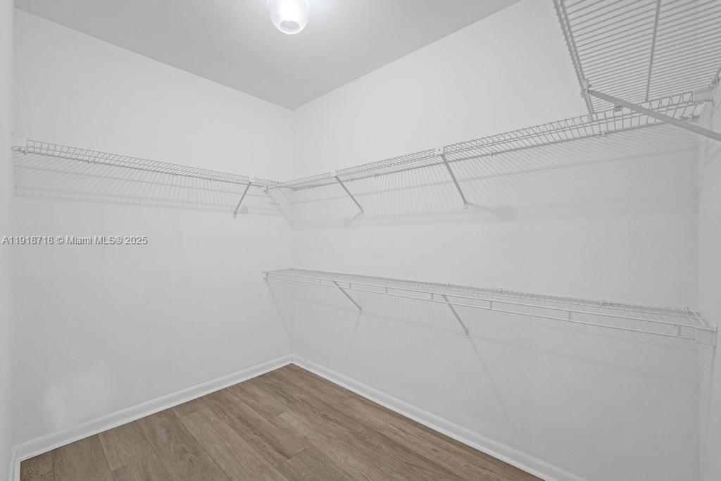 CONDO 21 OF WHITEHALL CON - Residential