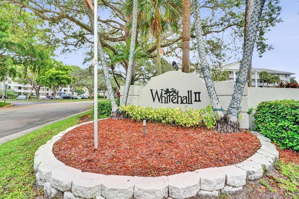CONDO 21 OF WHITEHALL CON - Residential