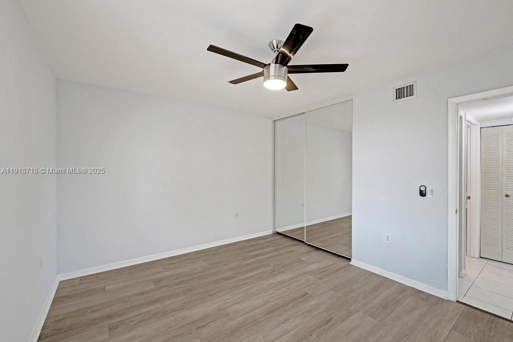 CONDO 21 OF WHITEHALL CON - Residential