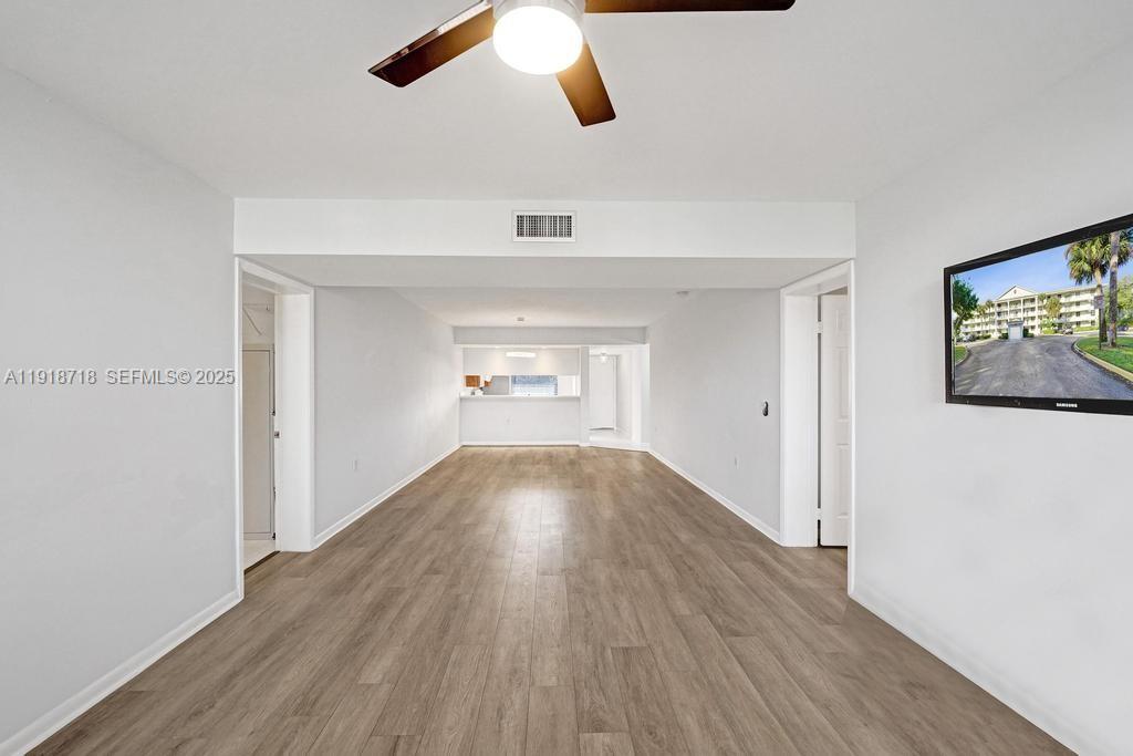 CONDO 21 OF WHITEHALL CON - Residential