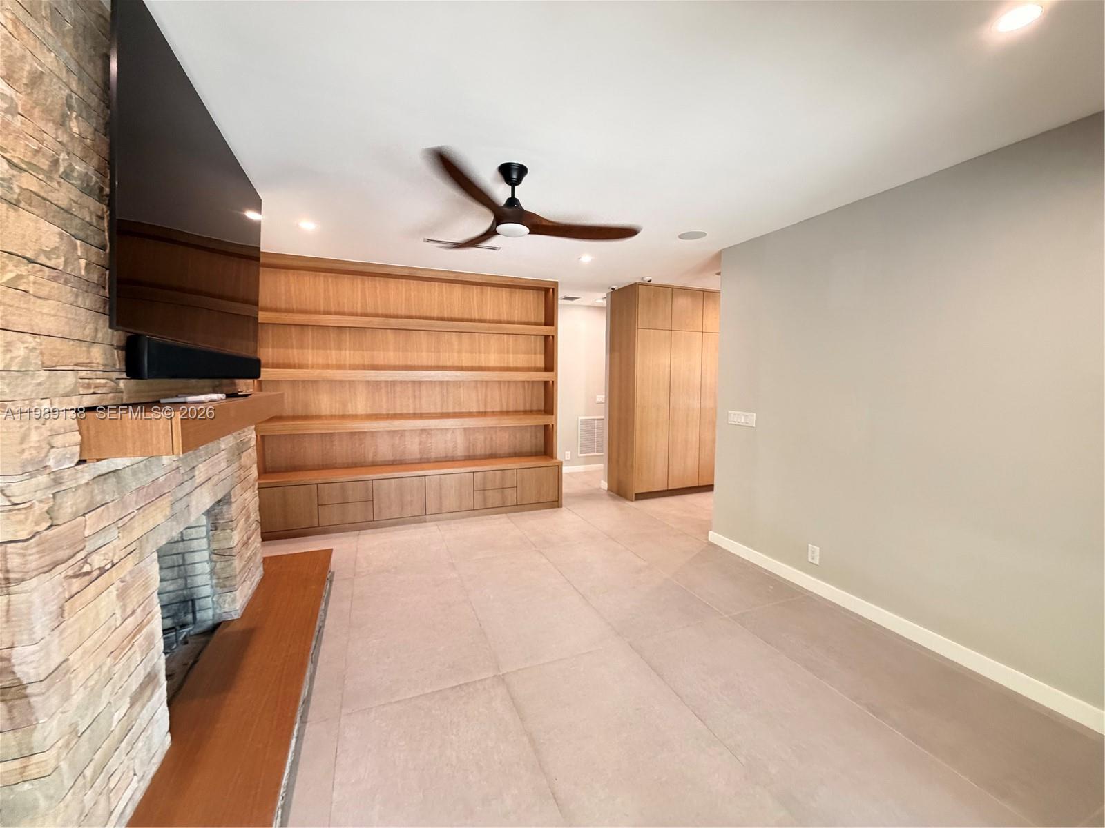 EASTERN SHORES 1ST ADDN - Residential Lease